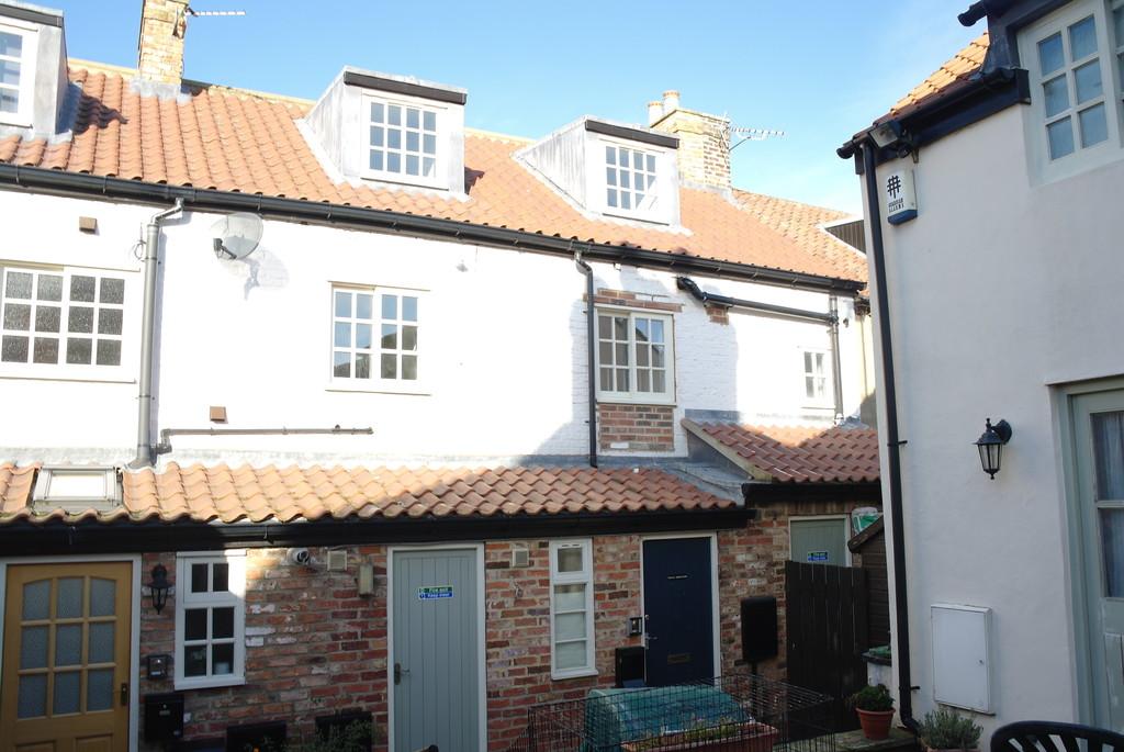 The Flat, Old Library House, High Street, Boroughbridge YO51 9AW 3 bed apartment £750 pcm (£