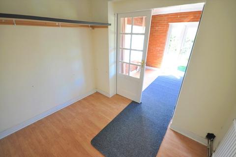 10 Newfields Drive, Moorends, Doncaster, DN8 4RZ