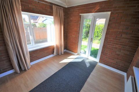 10 Newfields Drive, Moorends, Doncaster, DN8 4RZ