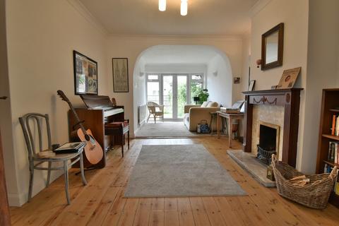 72 Beacon Road, Rolleston On Dove, Burton-on-trent, DE13 9EG