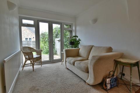 72 Beacon Road, Rolleston On Dove, Burton-on-trent, DE13 9EG