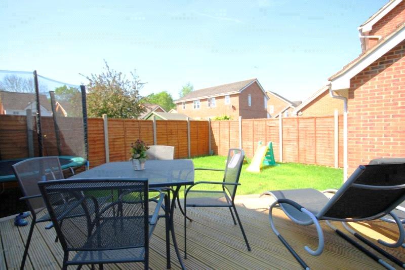 4 Bedroom Detached House For Sale In Scotland Close Ash Vale