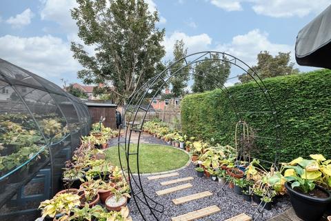 8 Blackpole Road, Worcester, WR4 9SS