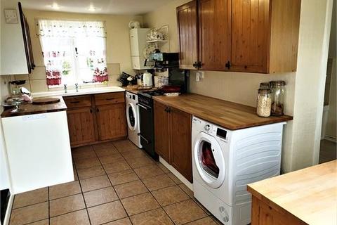 2, Peartree Cottages Barling Road, Little Wakering, Southend-on-sea, SS3 0QJ