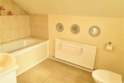 2, Peartree Cottages Barling Road, Little Wakering, Southend-on-sea, SS3 0QJ
