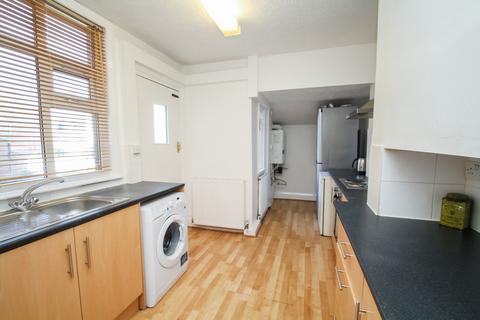 37 Estcourt Avenue, Leeds, LS6 3ET
