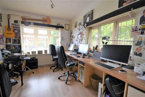2, Old Park Cottages Bonnetts Lane, Ifield, Crawley, RH11 0NY