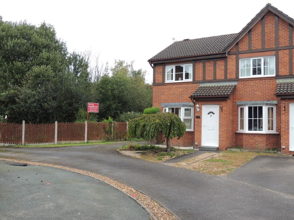 Beechfield Drive, Middlewich 2 bed semidetached house £164,950
