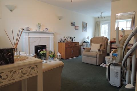 42 Beechfield Drive, Middlewich, CW10 9QE