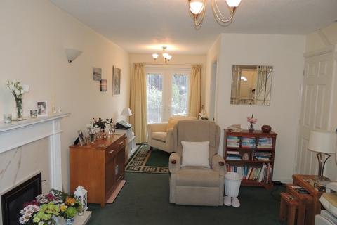 42 Beechfield Drive, Middlewich, CW10 9QE