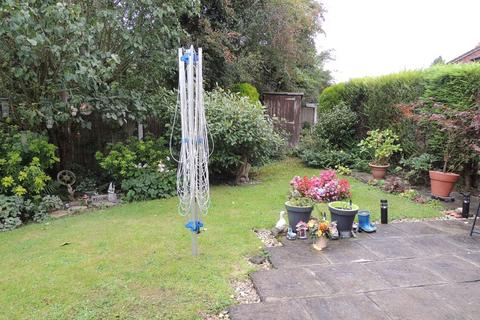 42 Beechfield Drive, Middlewich, CW10 9QE