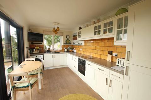 Glwysfryn Rectory Lane, Gwaenysgor, Rhyl, LL18 6EW