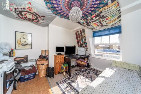 Studio to rent, Clarence Square, Brighton, East Sussex, BN1