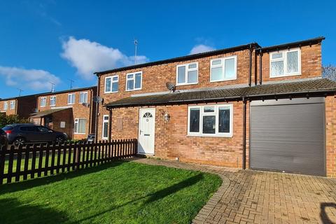 12 Anscomb Way, Woodford Halse, Daventry, NN11 3SR
