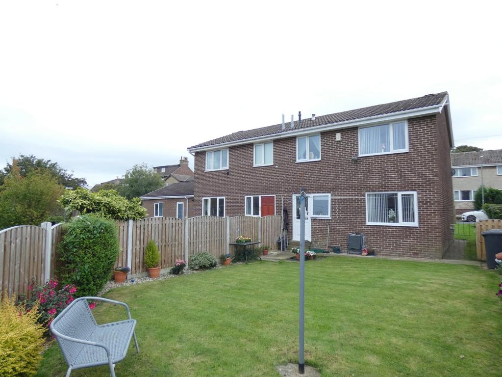 Burnsall Road, Liversedge, WF15 3 bed semidetached house £165,000