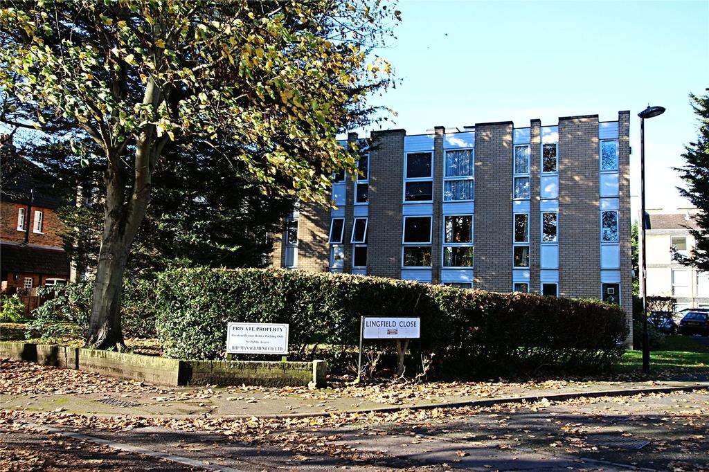 Lingfield Close, Enfield, EN1 2 bed apartment £318,500