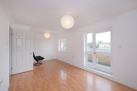 1 bedroom apartment to rent, Buxhall Cresent, London E9