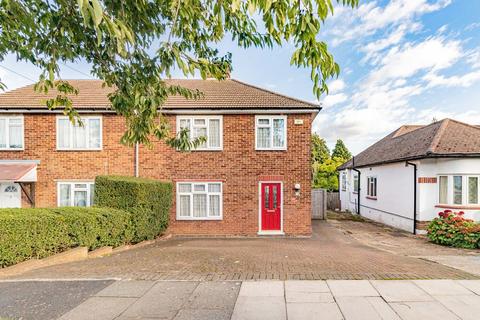 30 Fairmead Crescent, Edgware, HA8 8YQ