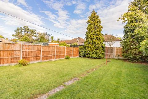 30 Fairmead Crescent, Edgware, HA8 8YQ