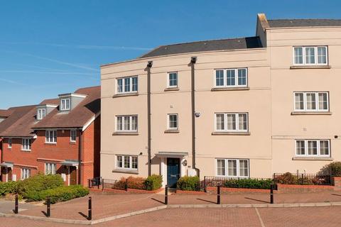 7 Taylor Close, Tonbridge, TN9 2FE