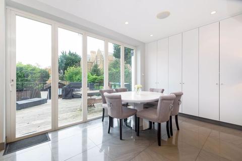 6 Hill Crescent, Bexley, DA5 2DB
