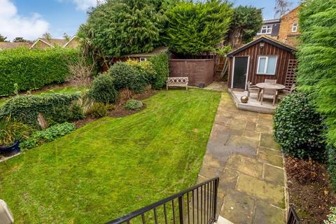 6 Hill Crescent, Bexley, DA5 2DB