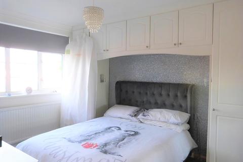 30 Caldbeck, Waltham Abbey, EN9 1UR