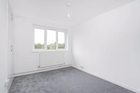 32 Appledore Crescent, Sidcup, DA14 6RQ