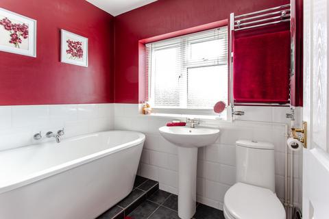 33 Beech Avenue, Ruislip, HA4 8UG