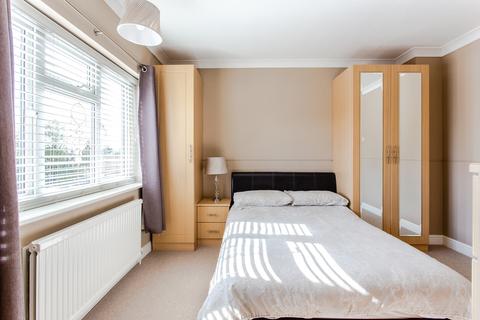 33 Beech Avenue, Ruislip, HA4 8UG