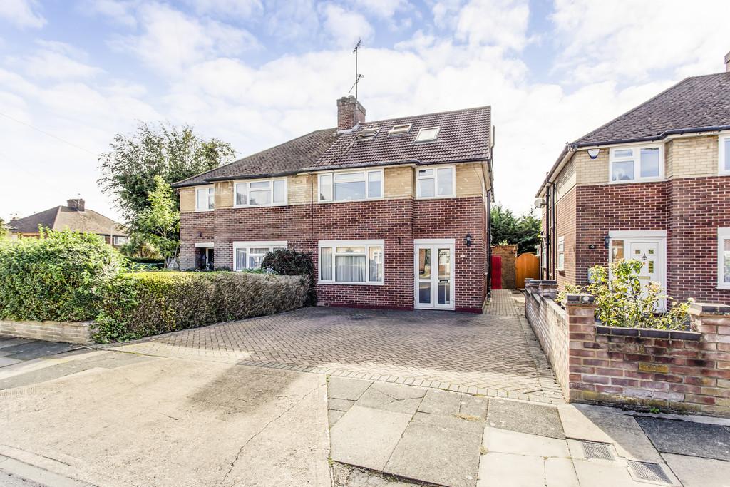 Woodlands Avenue, Eastcote 4 bed semidetached house £699,950