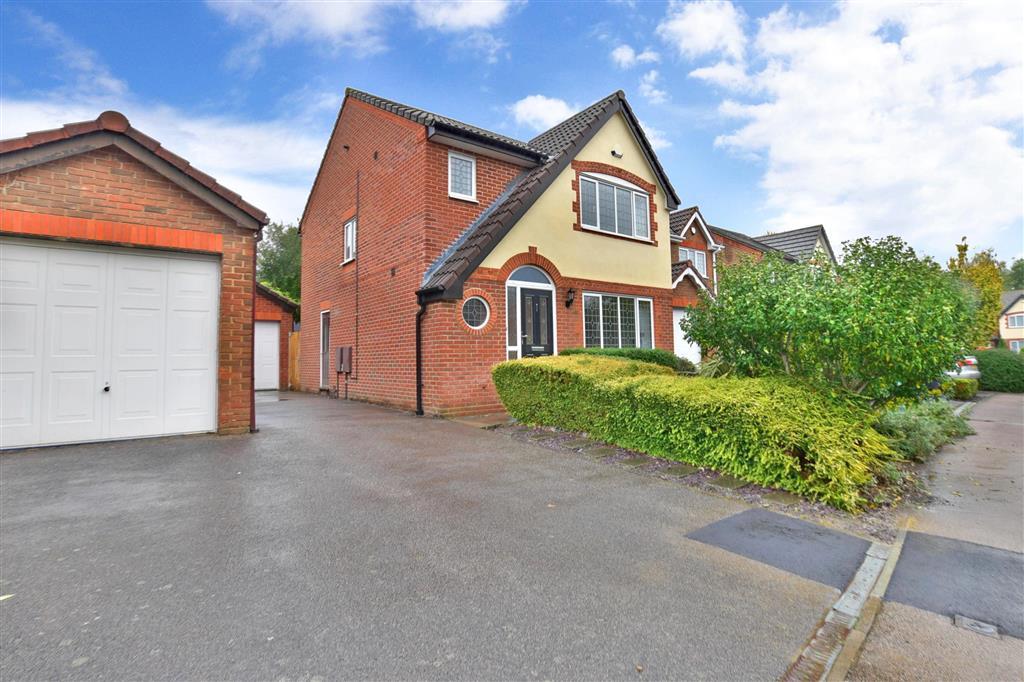 Whiffen Walk, Bradbourne Fields, East Malling, Kent 3 bed detached