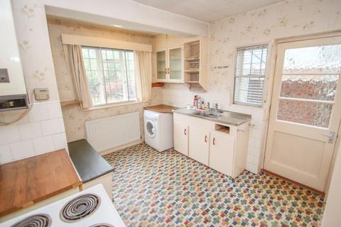 40 Manor Drive, Hinchley Wood, Esher, KT10 0AX