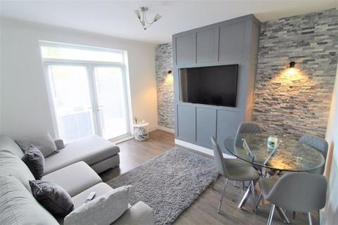 40 Arles Road, Cardiff, CF5 5AP
