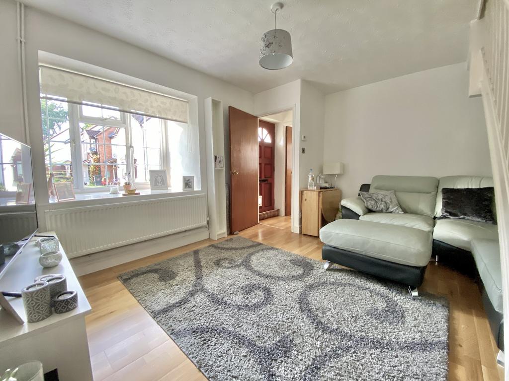 The Glebe, Wrington, Bristol 2 bed house to rent £825 pcm (£190 pw)