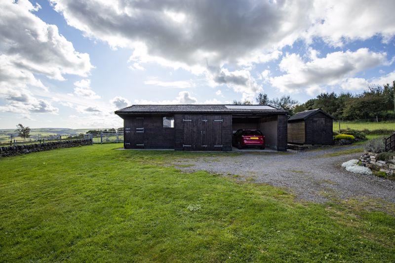 Stable &amp; Garage...