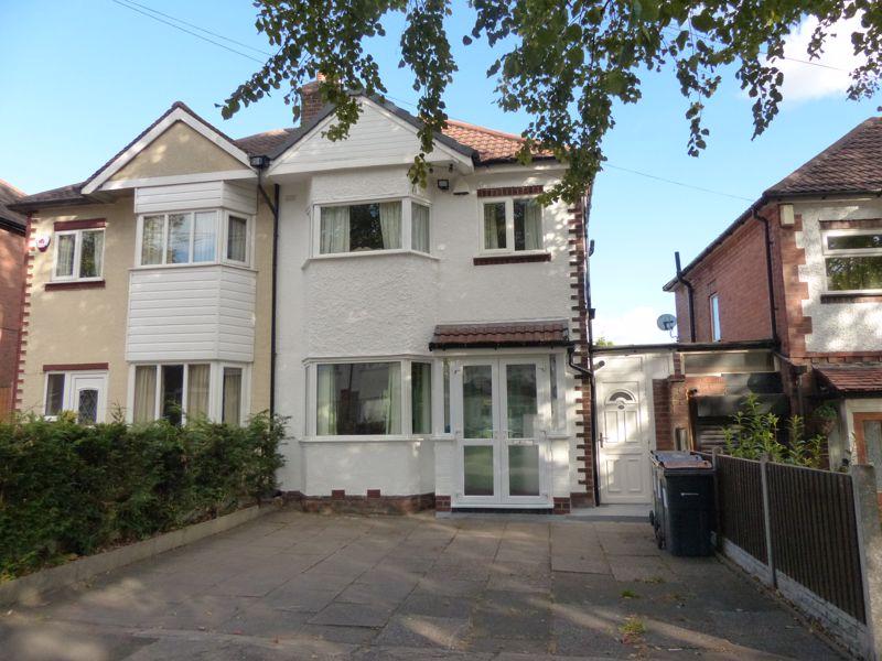 Marshall Grove, Great Barr, Birmingham 3 bed semidetached house £175,000
