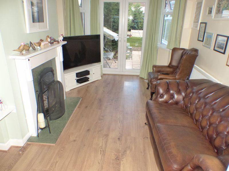 Marshall Grove, Great Barr, Birmingham 3 bed semidetached house £175,000