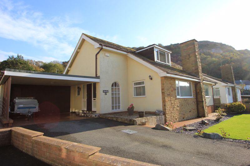 Cwrt Bryn Y Bia, Craigside 3 bed detached bungalow £359,950