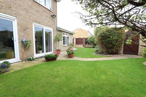 54 Halt Drive, Linford, Stanford-le-hope, SS17 0RA