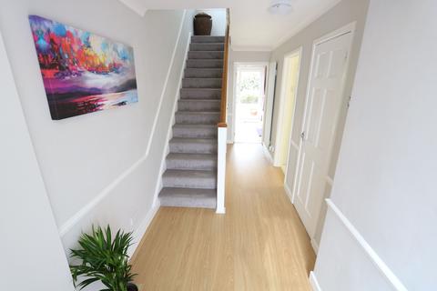 54 Halt Drive, Linford, Stanford-le-hope, SS17 0RA