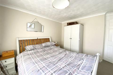 6 Cornwell Close, Rawmarsh, Rotherham, S62 7NJ
