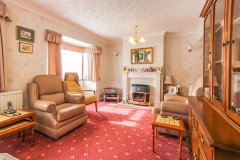 40 West Road, South Ockendon, RM15 6PH