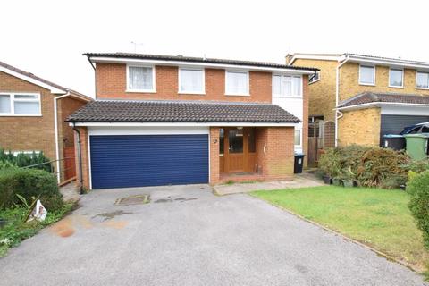 10 Kendale, Hemel Hempstead, HP3 8NN