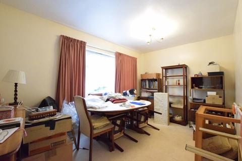 10 Kendale, Hemel Hempstead, HP3 8NN