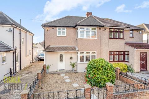 102 Laburnum Walk, Elm Park, Hornchurch, RM12 5RJ