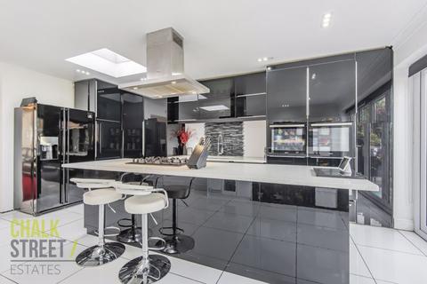 80 Ramsgill Drive, Ilford, IG2 7TP