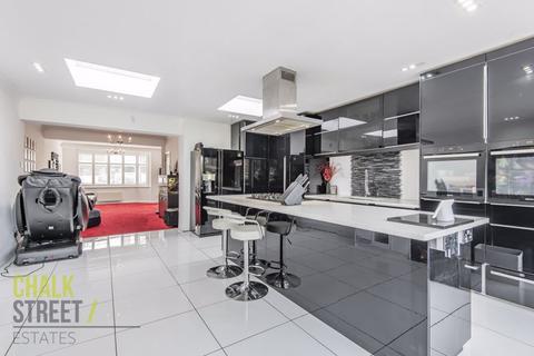 80 Ramsgill Drive, Ilford, IG2 7TP