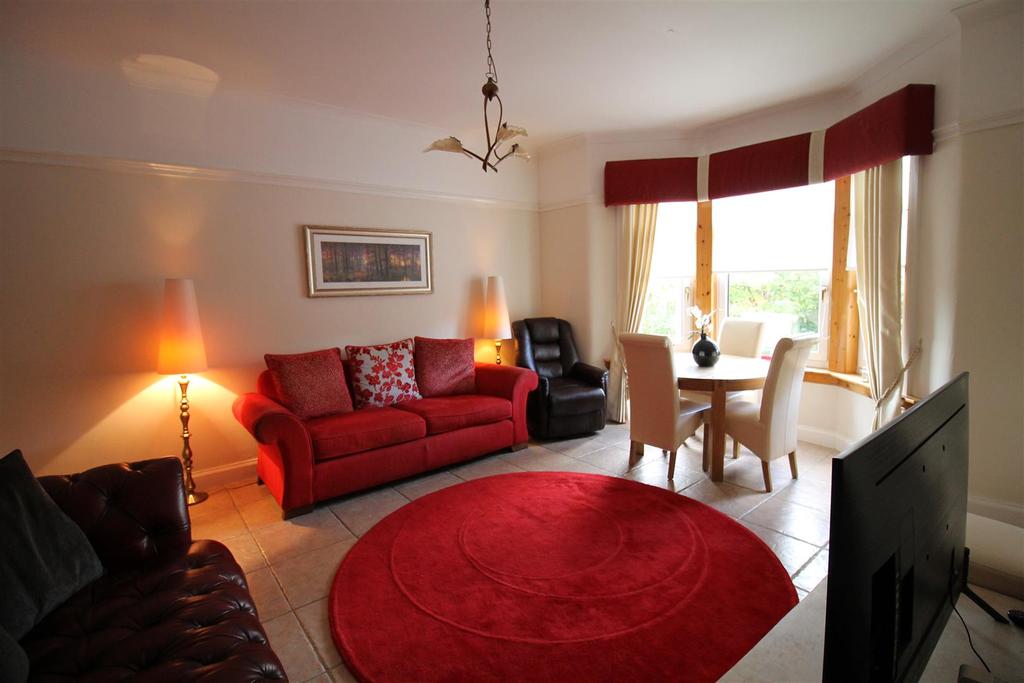 Clark Street, Airdrie 2 bed flat £94,500