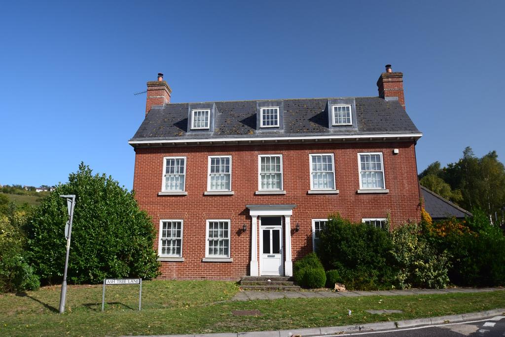 Capstone Road, Chatham, ME5 6 bed detached house £795,000